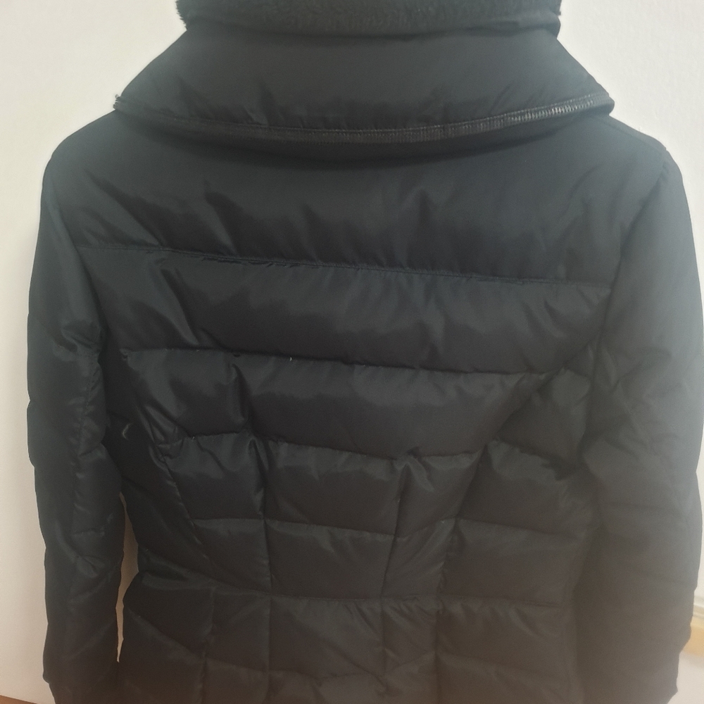 Down Winter Jacket in black and gold - Picture 3 of 6